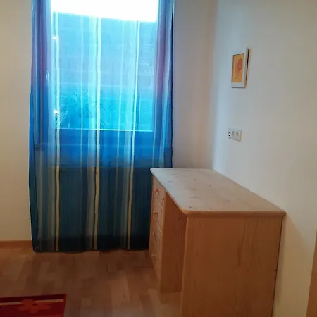 Ferienwohnung Winklerhof Lana Zimmer foto